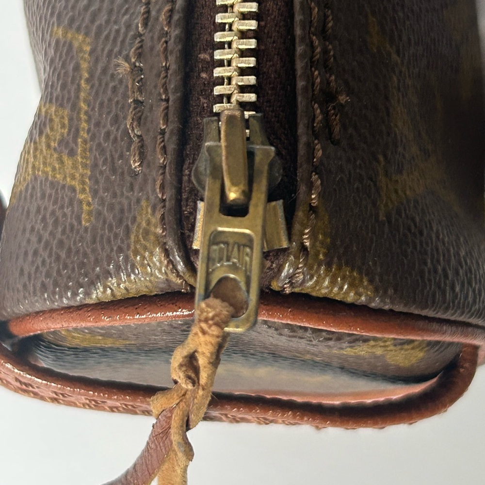 Authentic Louis Vuitton Pouch - Picture 8 of 11